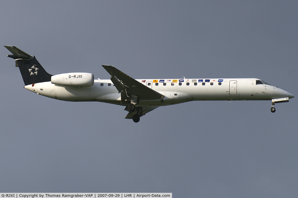 G-RJXI, 2001 Embraer EMB-145EP (ERJ-145EP) C/N 145454, BMI British Midland Embraer 145