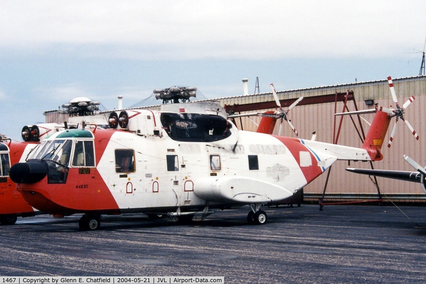 1467, Sikorsky HH-3F Pelican C/N 61629, Decommissioned HH-3F at the mechanic school ramp.