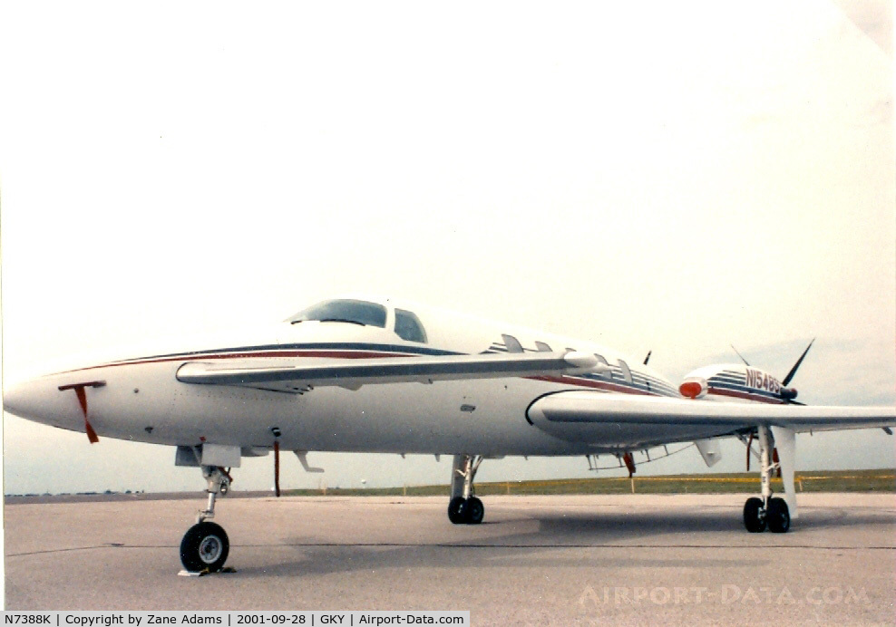 N7388K, 1990 Beech Starship C/N NC-7, Registered as N1548S at Arlington Muni