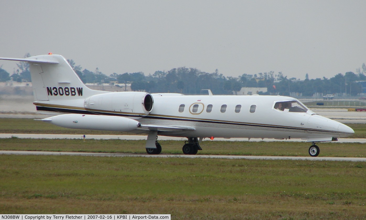 N308BW, 1981 Gates Learjet 35A C/N 438, part of the Friday afternoon arrivals 'rush' at PBI