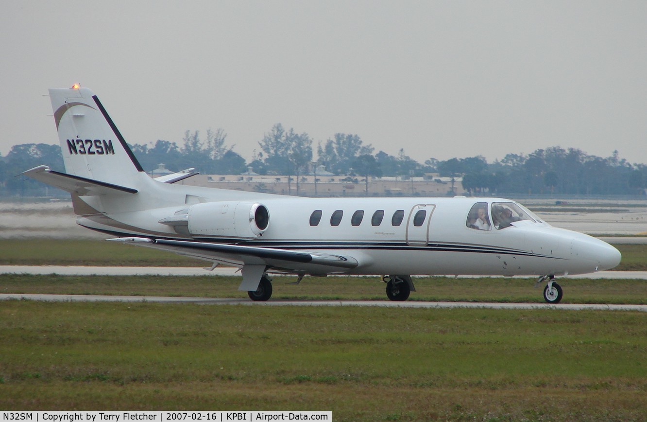 N32SM, 1983 Cessna 550 C/N 550-0478, part of the Friday afternoon arrivals 'rush' at PBI
