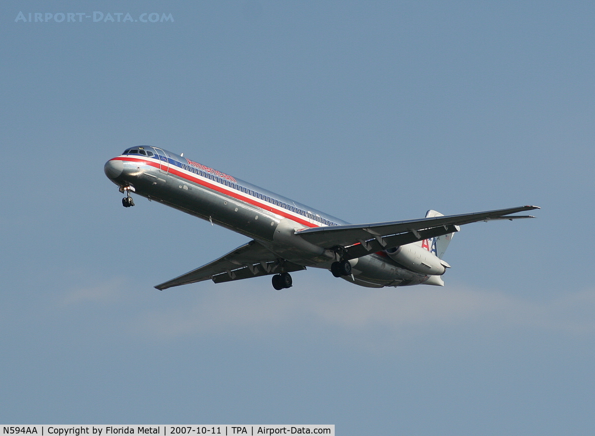 N594AA, 1992 McDonnell Douglas MD-83 (DC-9-83) C/N 53284, American
