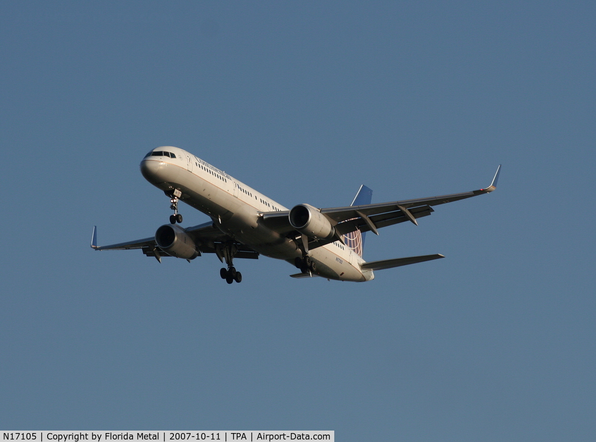 N17105, 1994 Boeing 757-224 C/N 27295, Continental