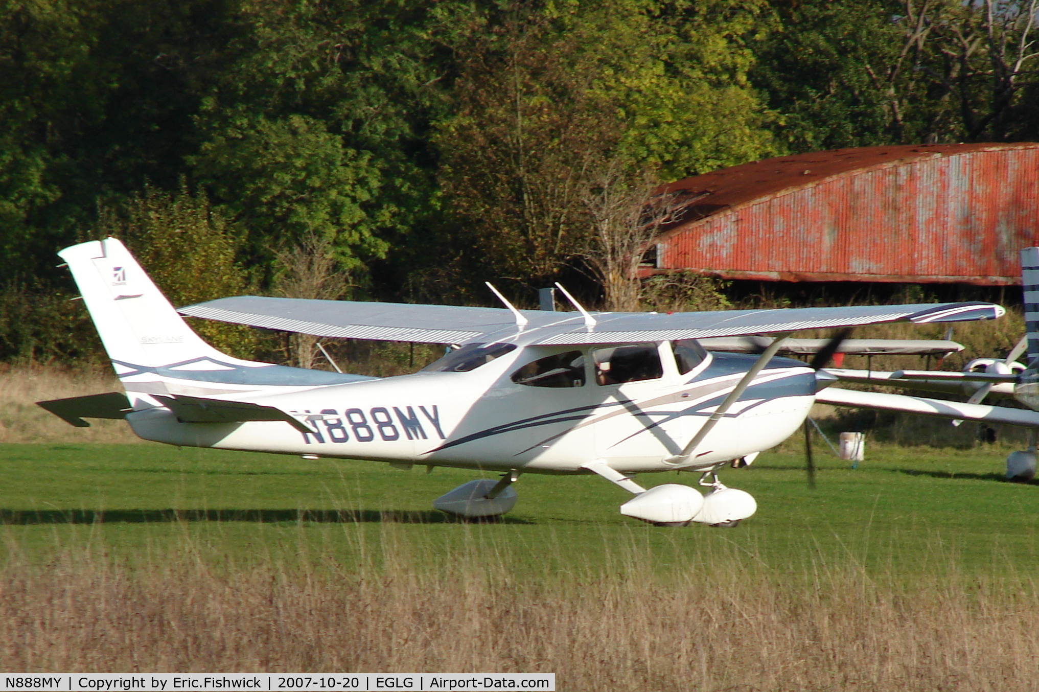 N888MY, 2007 Cessna 182T Skylane C/N 18281957, 2. N888MY at Panshanger