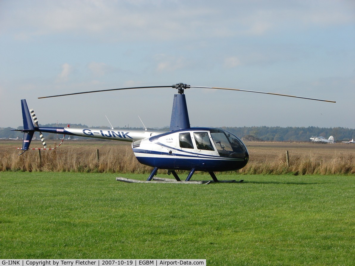 G-IJNK, 2000 Robinson R44 Clipper C/N 0780, Robinson R44