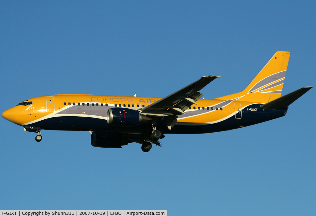 F-GIXT, 1997 Boeing 737-39M C/N 28898, Landing rwy 32L