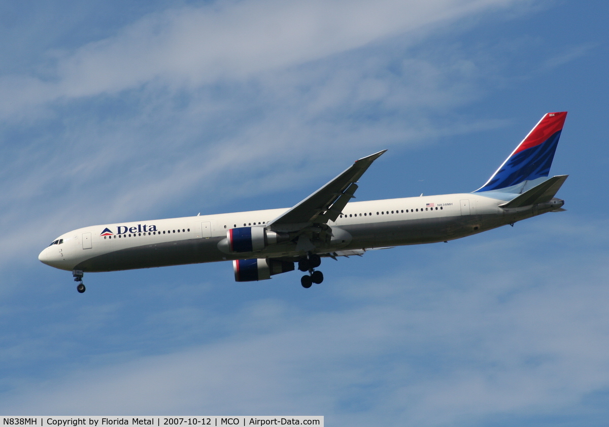 N838MH, 2000 Boeing 767-432/ER C/N 29711, Delta