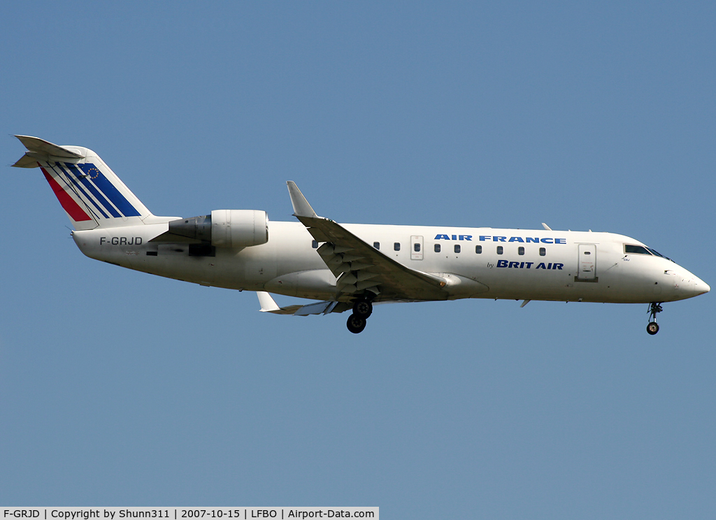 F-GRJD, 1995 Canadair CRJ-100RF (CL-600-2B19) C/N 7088, Landing rwy 14R