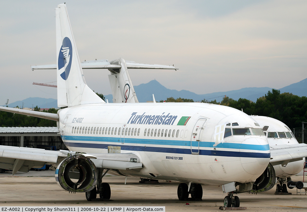 EZ-A002, 1994 Boeing 737-332 C/N 25994/2439, Stored at EAS facility...