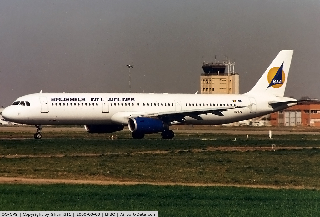 OO-CPS, 1996 Airbus A321-131 C/N 591, Line up rwy 32R for departure... On history now...