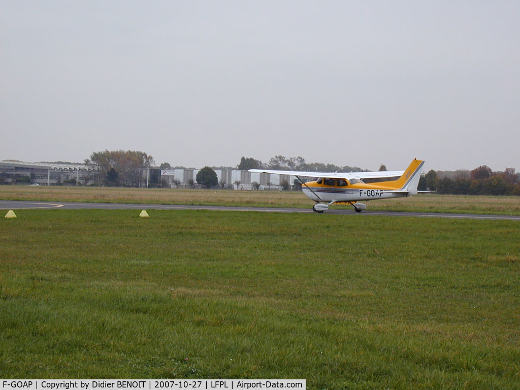 F-GOAP, 1998 Cessna 172R C/N 17280423, CESSNA 172 R