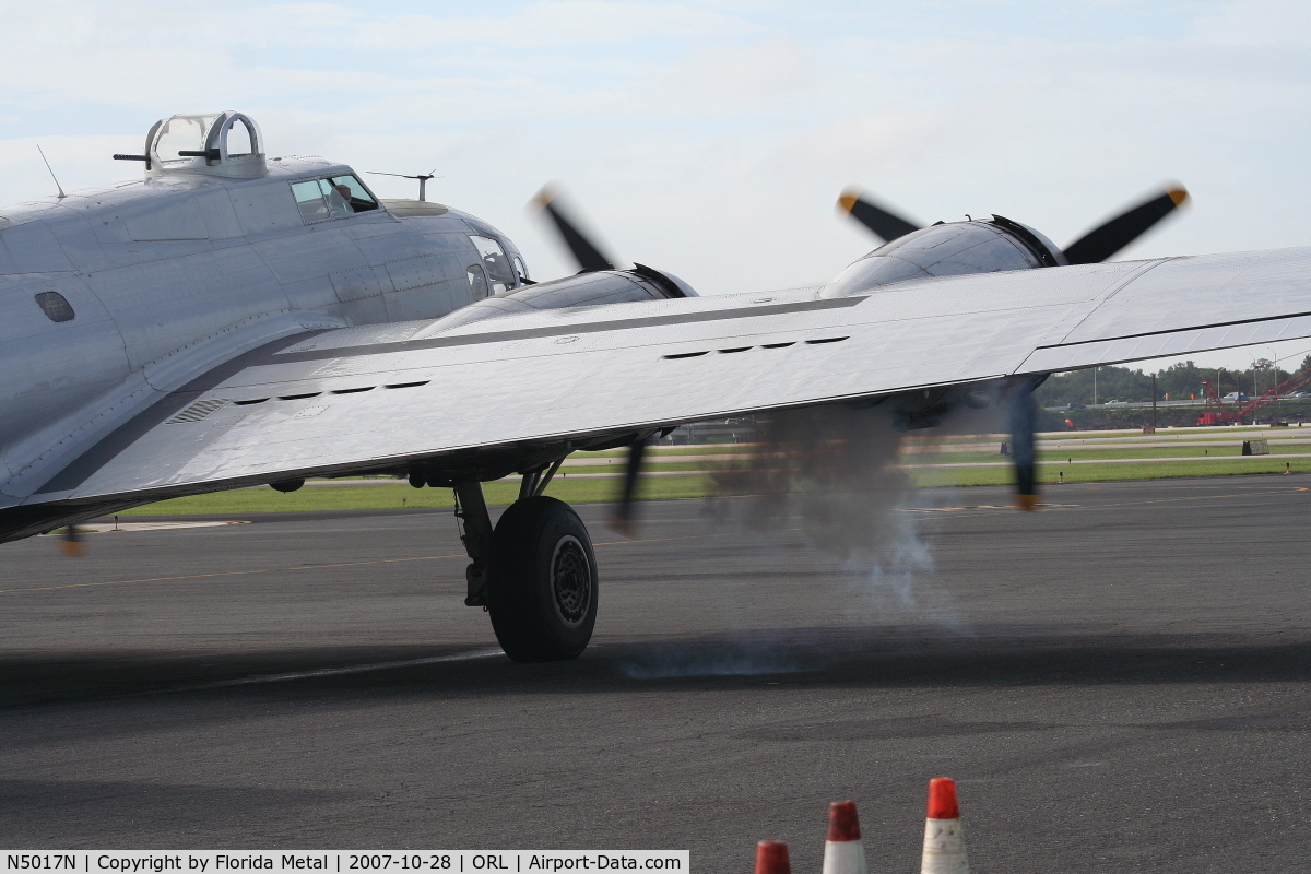 N5017N, 1944 Lockheed/Vega (Boeing) B-17G-105-VE Flying Fortress C/N 8649, Aluminum Overcast