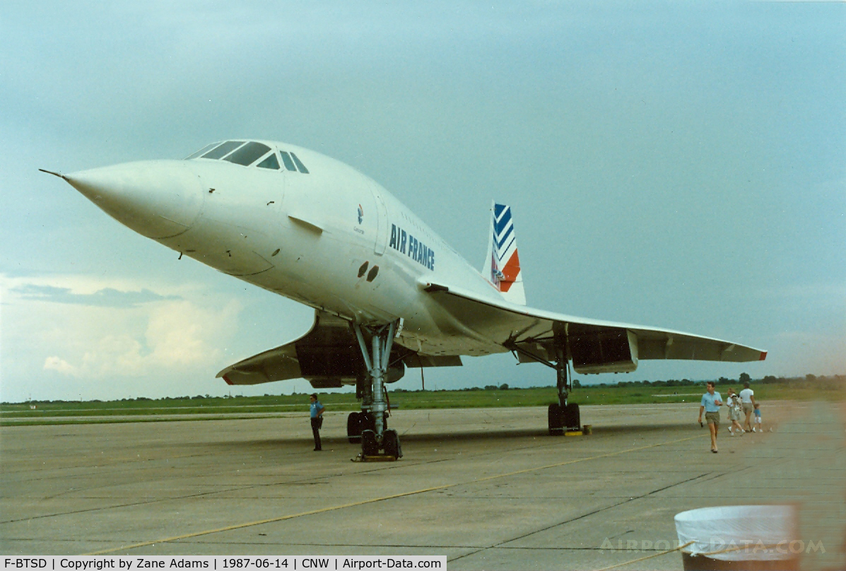 F-BTSD, 1978 Aerospatiale-BAC Concorde 101 C/N 13, At the 1987 Waco Airshow