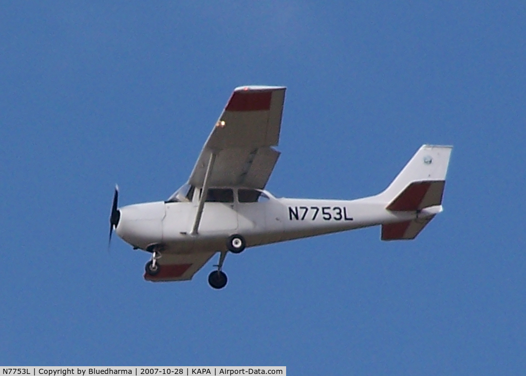 N7753L, 1970 Cessna R172G C/N R1720429, Approach to 17R USAF Academy