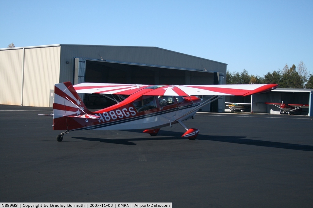 N889GS, 2000 American Champion 8KCAB Decathlon C/N 853-99, Great day to take pictures.