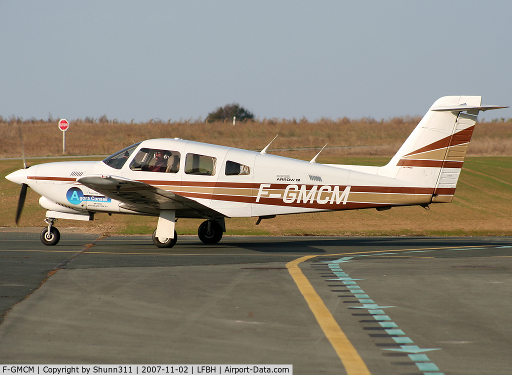F-GMCM, Piper PA-28RT-201T Arrow IV C/N 28R-8531010, Taxiing to the Airclub