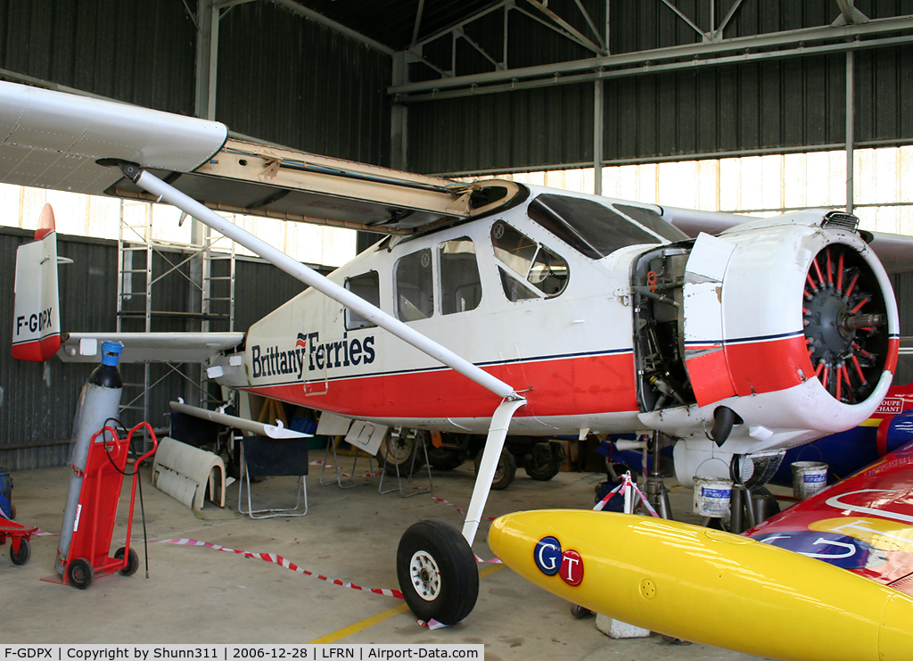F-GDPX, Max Holste MH-1521M Broussard C/N 170, On major overhaul inside the Yankee Delta hangar in old c/s