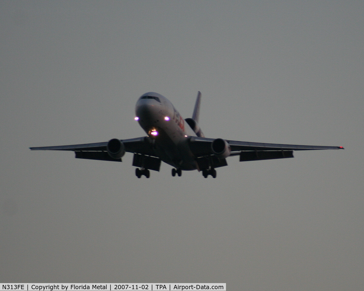 N313FE, 1988 McDonnell Douglas DC-10-30F C/N 48311, Fed Ex