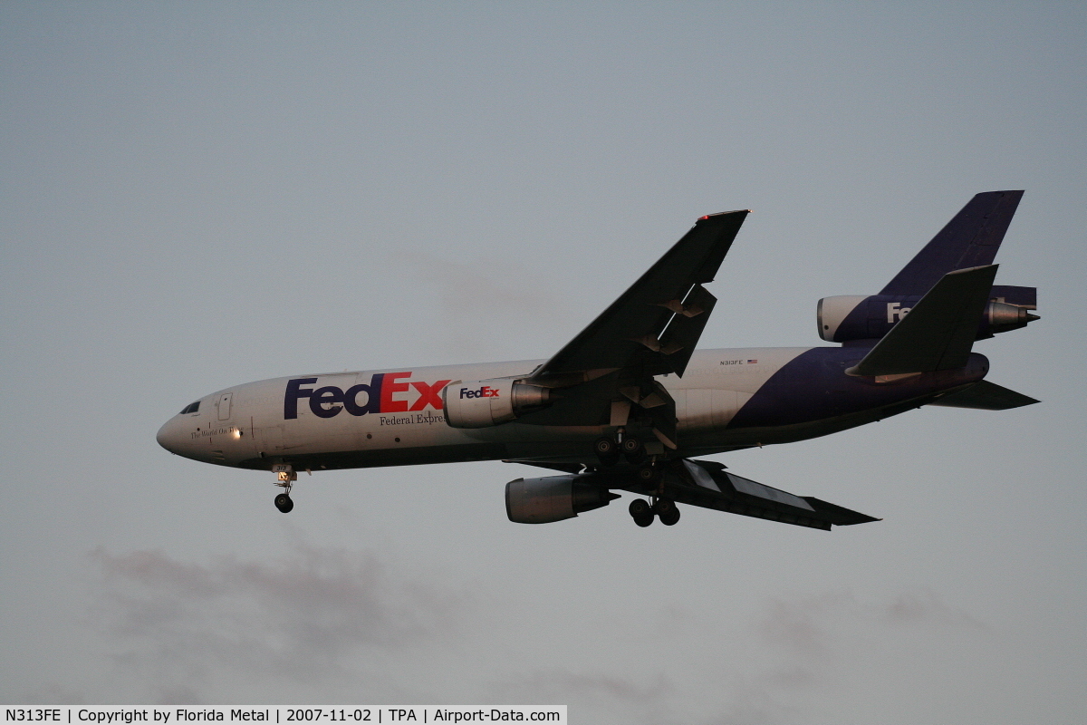 N313FE, 1988 McDonnell Douglas DC-10-30F C/N 48311, Fed Ex