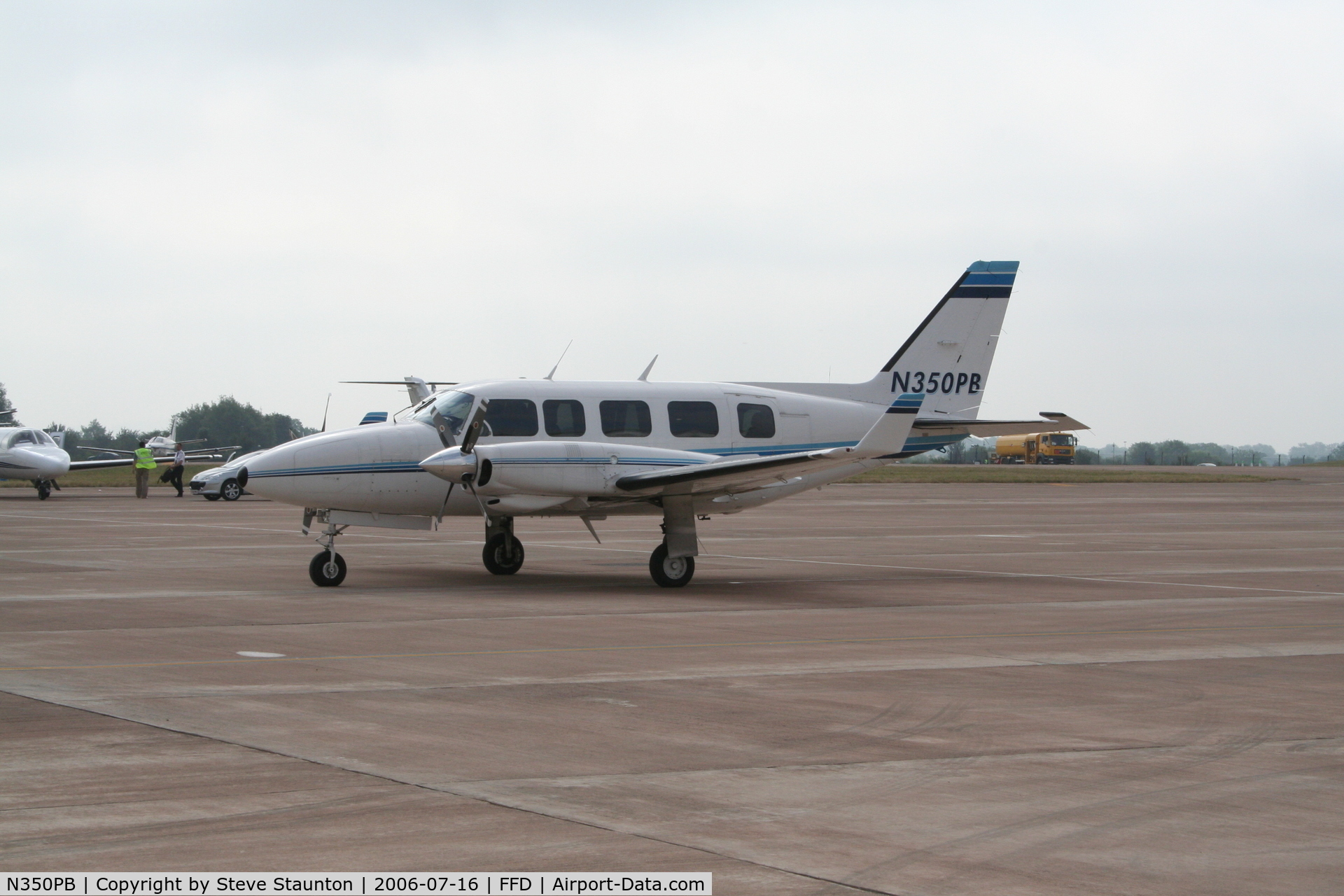 N350PB, 1982 Piper PA-31-350 Chieftain C/N 31-8252028, Royal International Air Tattoo 2006