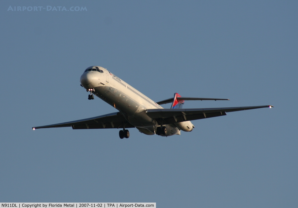 N911DL, 1987 McDonnell Douglas MD-88 C/N 49542, Delta