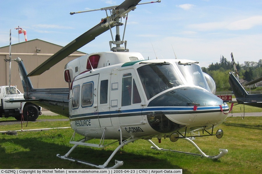 C-GZMQ, 1977 Bell 212 C/N 30820, From Resource Helicopters