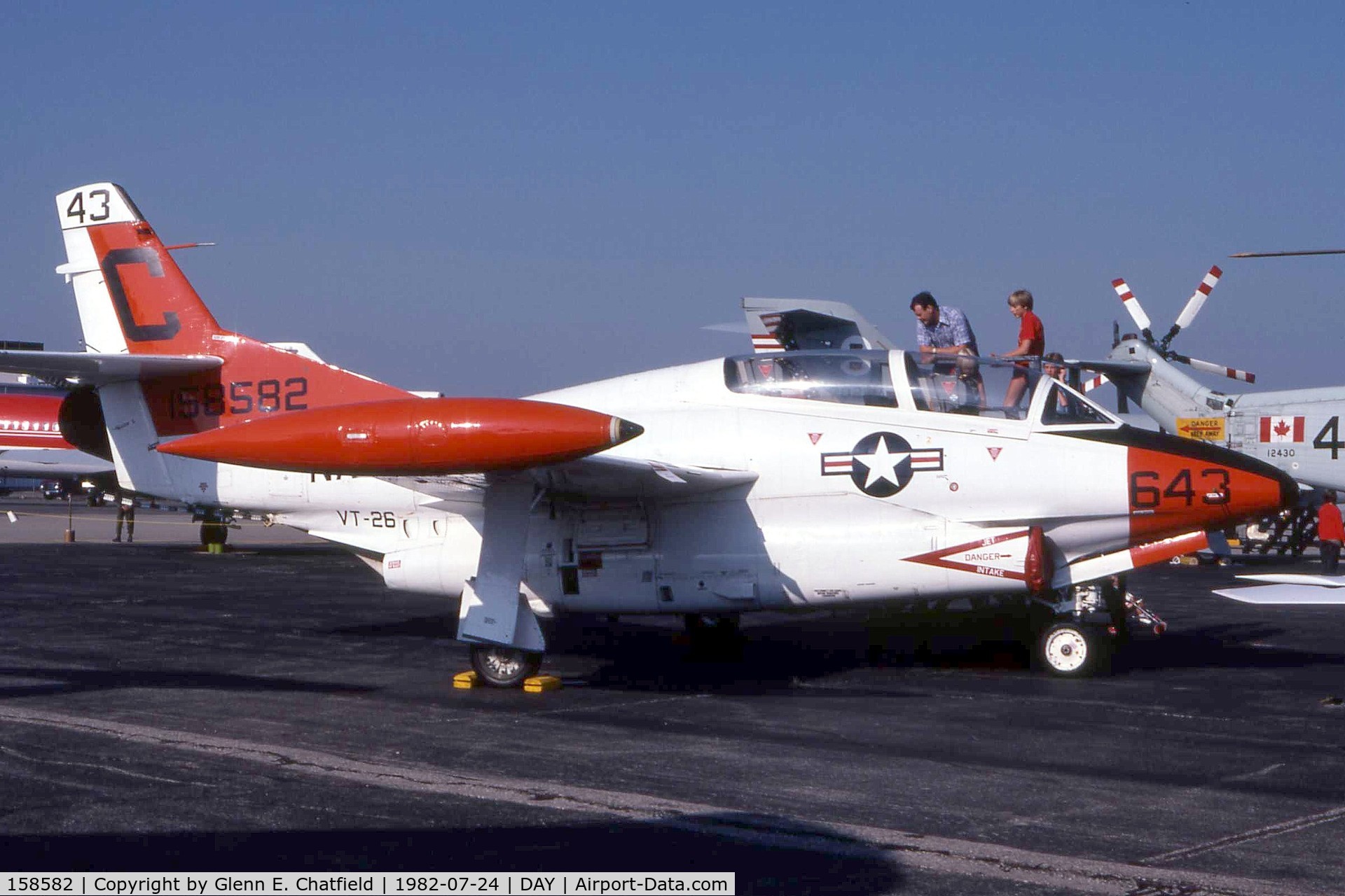 158582, Rockwell T-2C Buckeye C/N 346-8, T-2C at the Dayton International Air Show