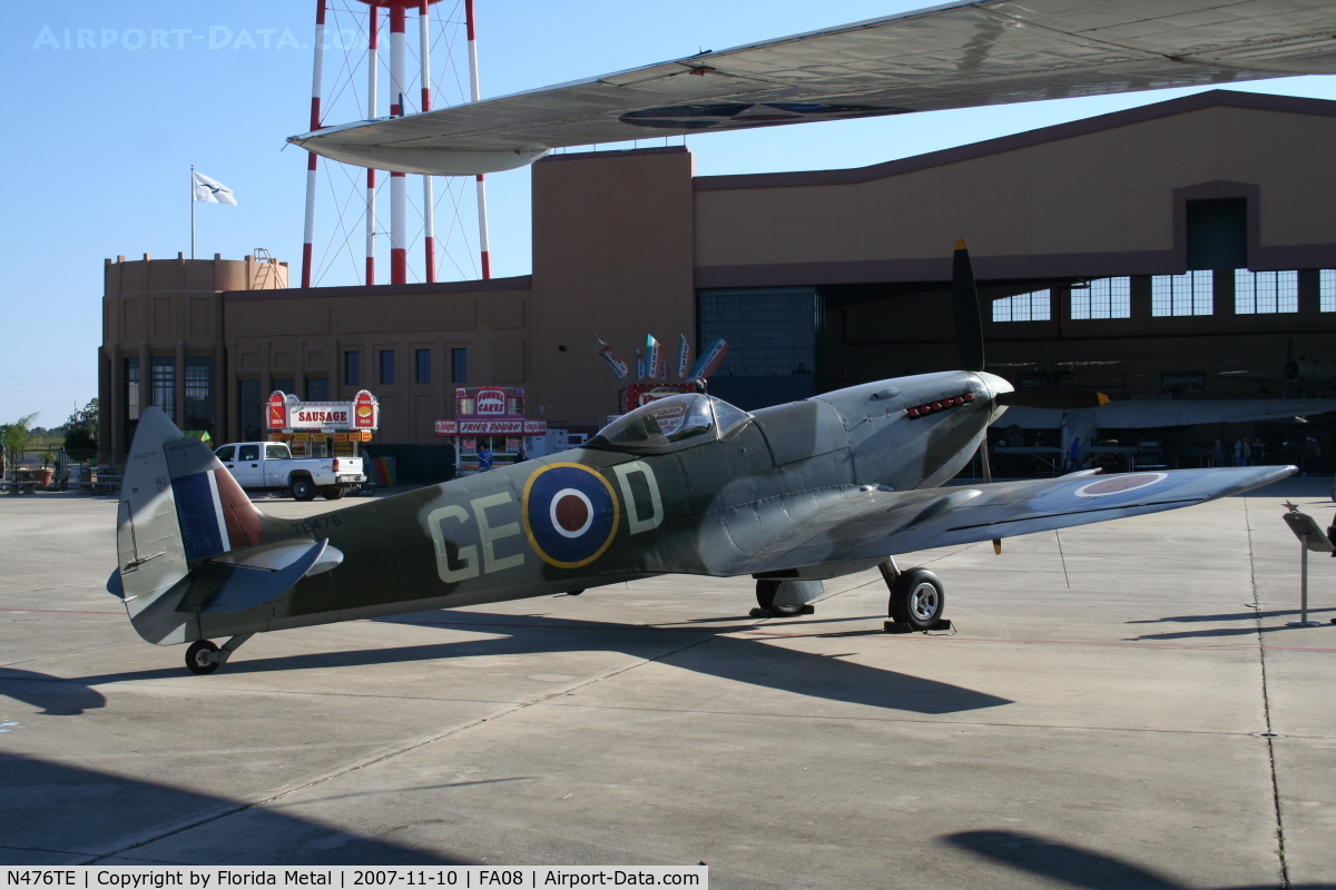 N476TE, 1945 Supermarine 361 Spitfire LF.XVIe C/N CBAF.IX.4610, Spitfire