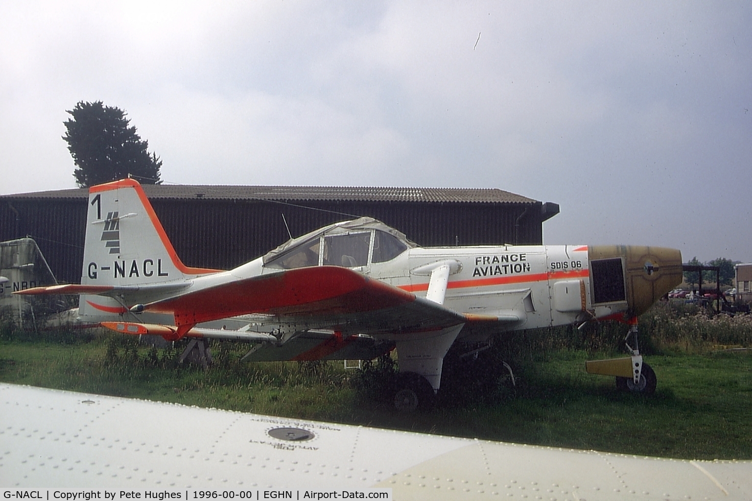 G-NACL, 1987 Norman NAC-6 Fieldmaster C/N 6001, Fieldmaster out to grass at Sandown, Isle of Wight