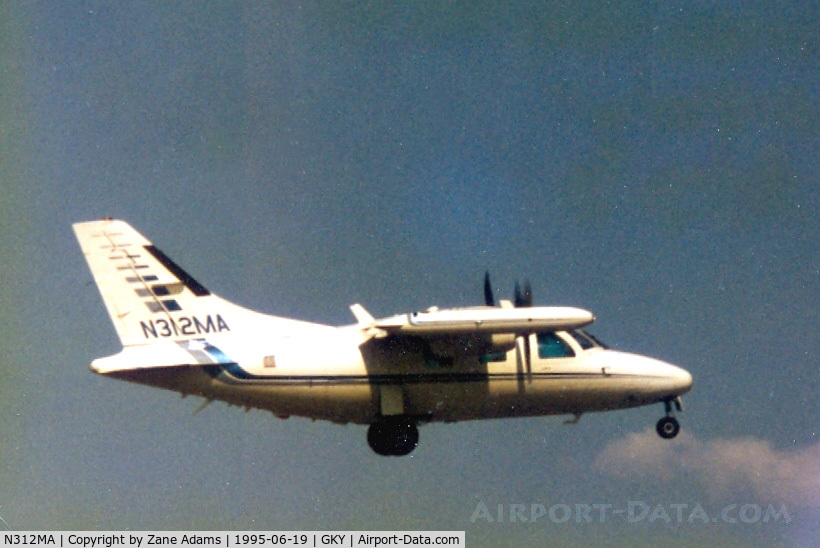 N312MA, 1973 Mitsubishi MU-2B-25 C/N 266, Takeoff from Arlington Municipal