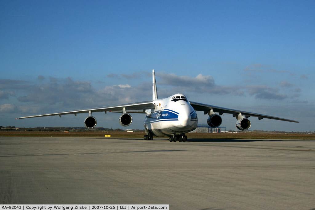 RA-82043, 1990 Antonov An-124-100 Ruslan C/N 9773054155101/0607, visitor