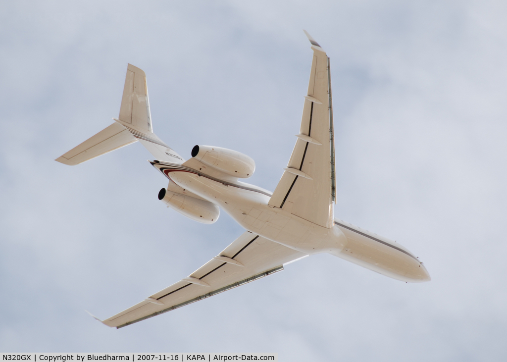 N320GX, 2002 Bombardier BD-700-1A10 Global Express C/N 9116, Takeoff from 35R