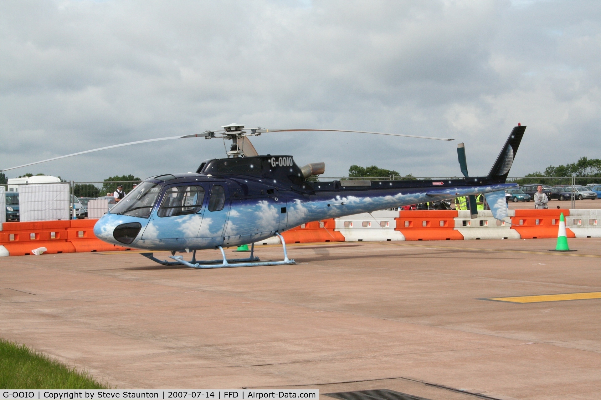 G-OOIO, 2001 Eurocopter AS-350B-3 Ecureuil Ecureuil C/N 3463, Royal International Air Tattoo 2007