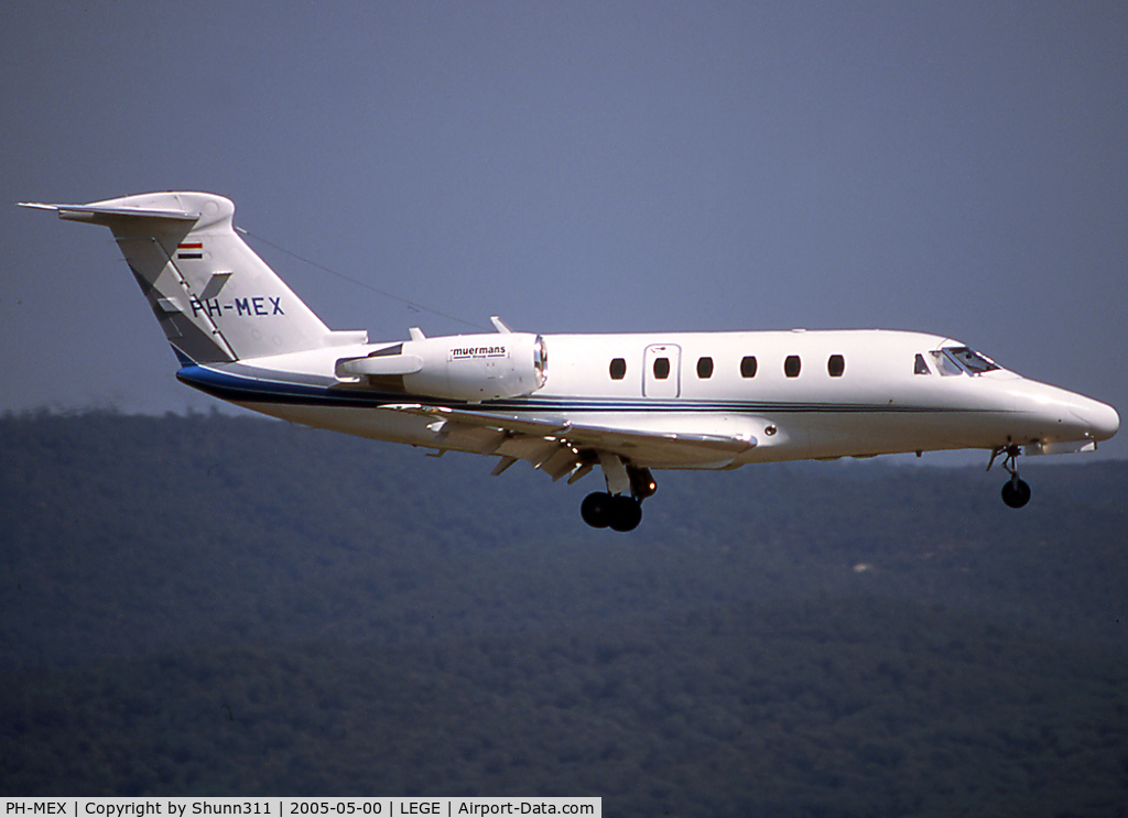 PH-MEX, 1992 Cessna 650 Citation VI C/N 650-0217, Landing rwy 20