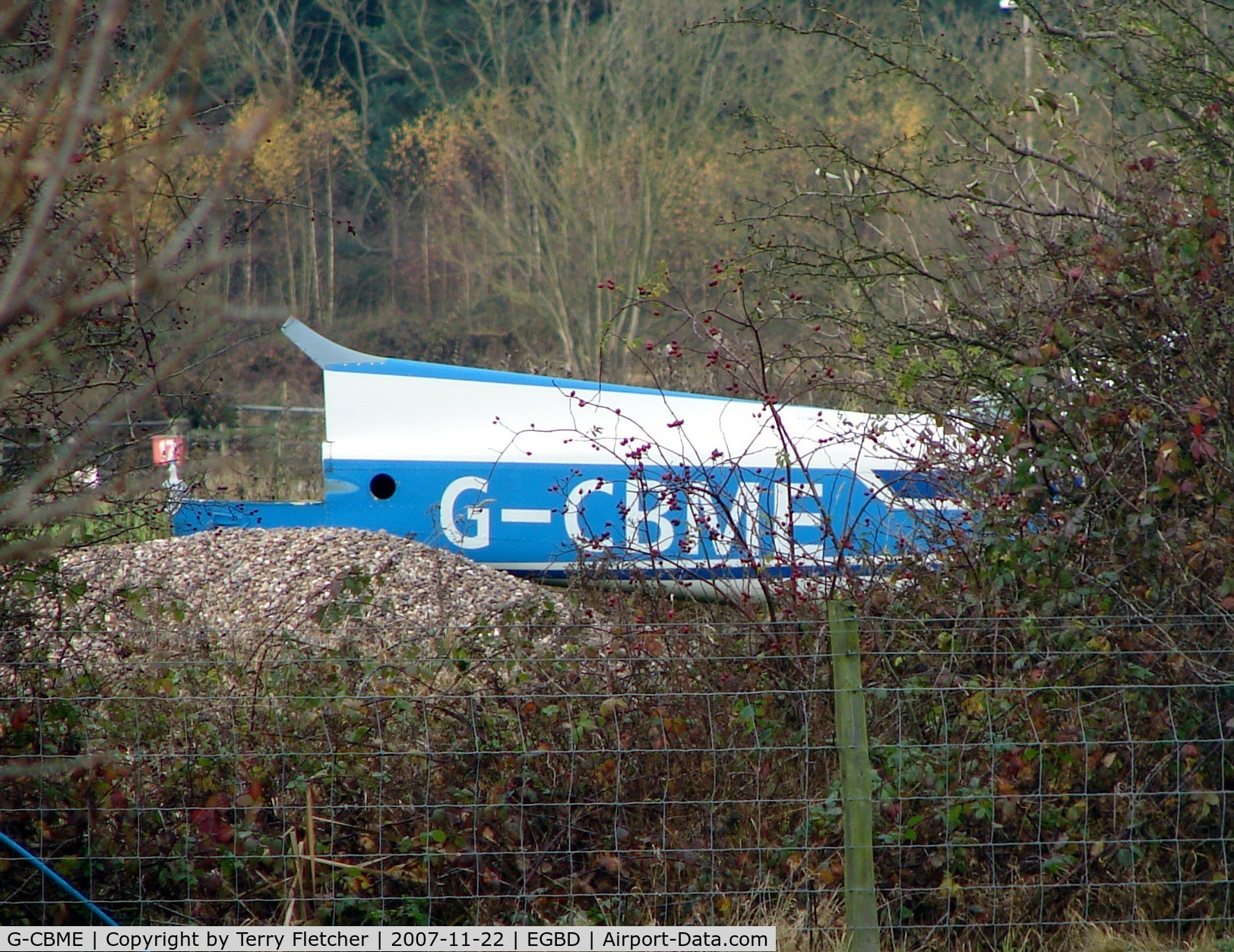 G-CBME, 1973 Reims F172M Skyhawk Skyhawk C/N 1060, fuselage minus tail noted at Derby