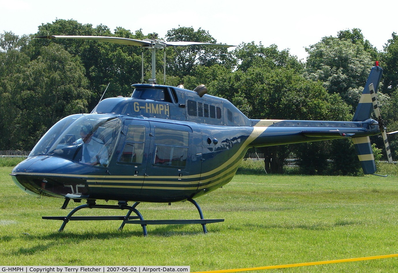 G-HMPH, 1973 Bell 206B JetRanger II C/N 1232, Helicopters arrive at the temporary Heliport on 2007 Epsom Derby Day (Horse racing)