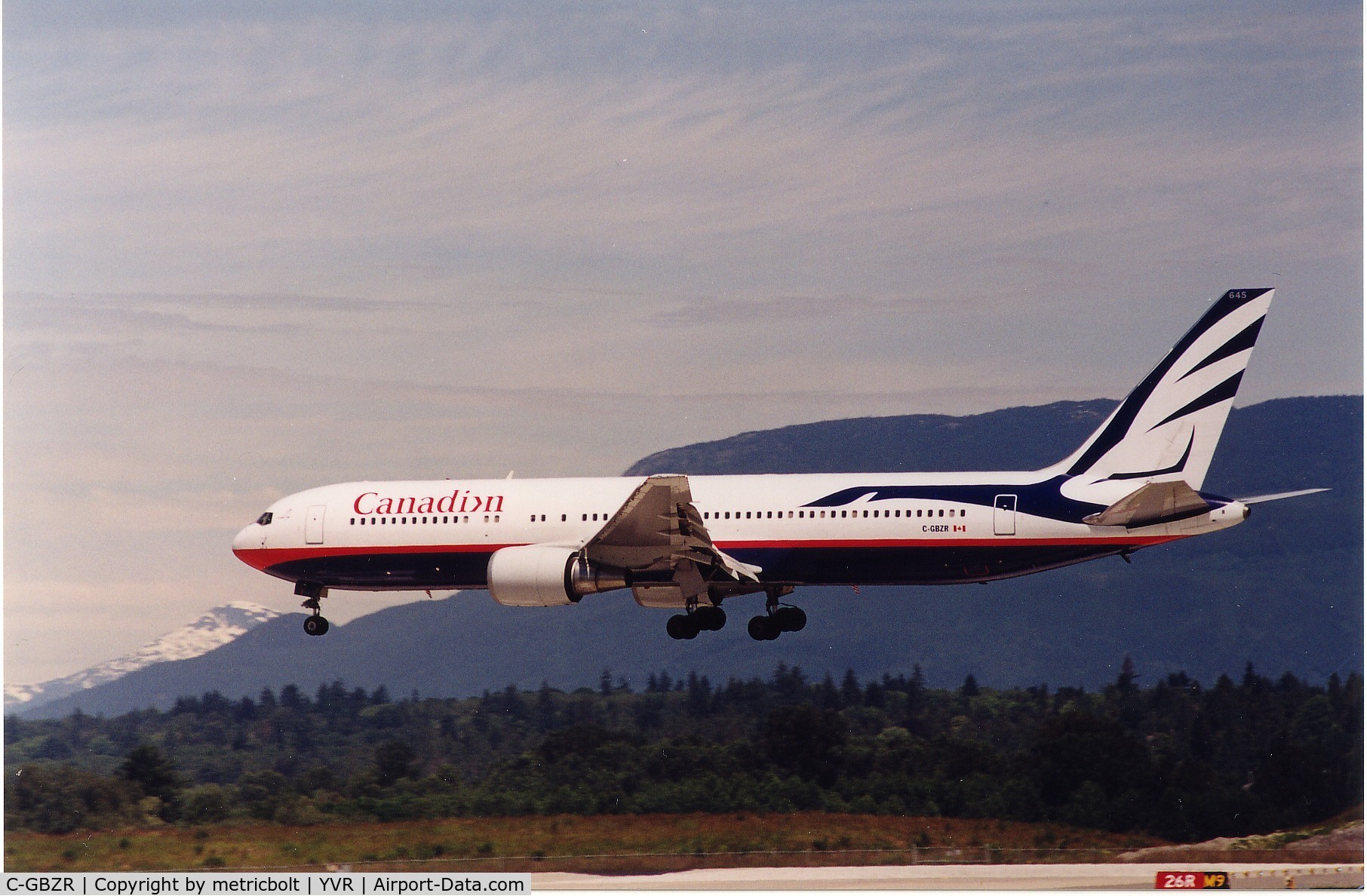 C-GBZR, 1992 Boeing 767-38E/ER C/N 25404, 