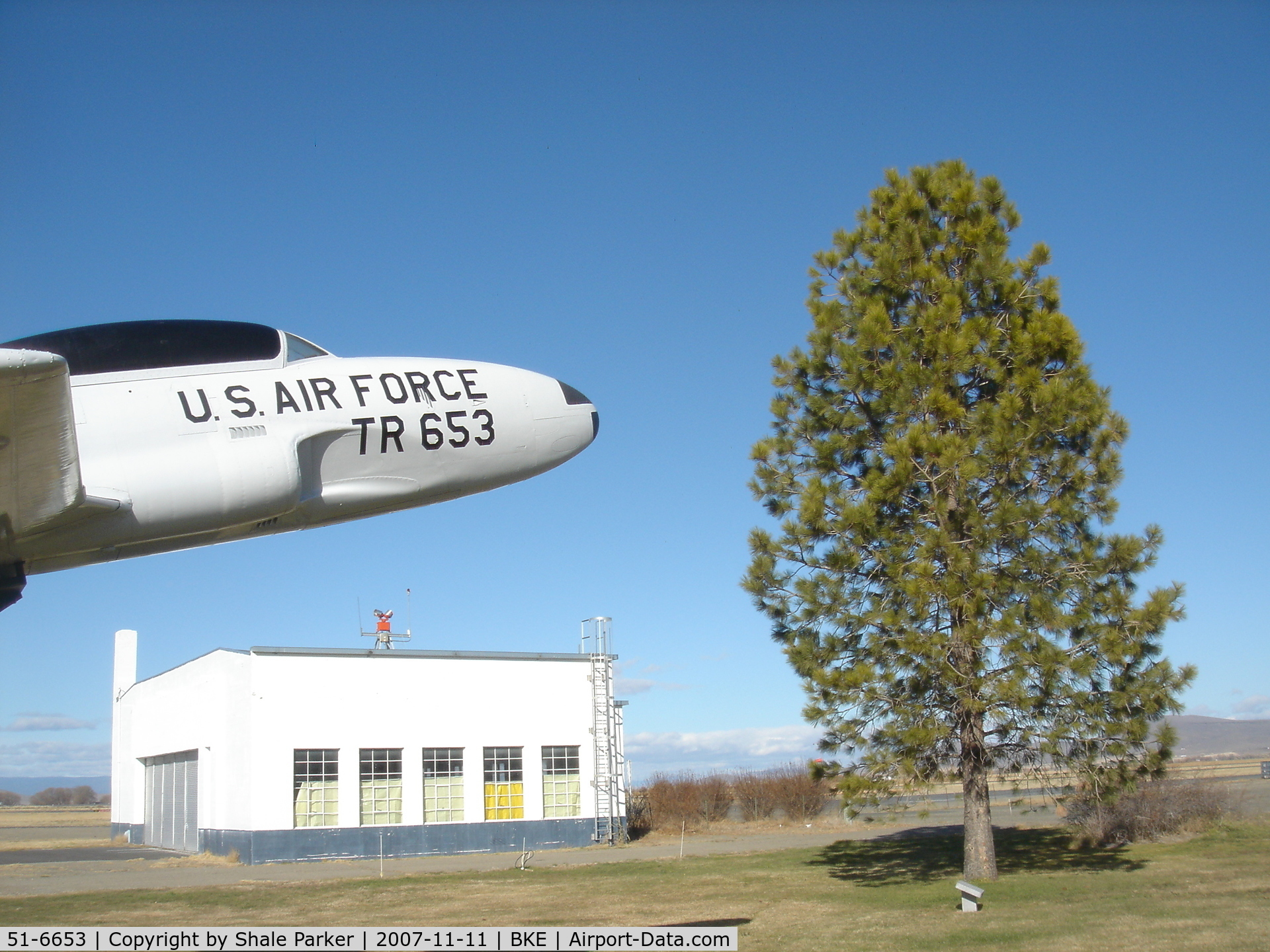 51-6653, 1951 Lockheed T-33A Shooting Star C/N 580-5985, Watch out for that TREE!! 