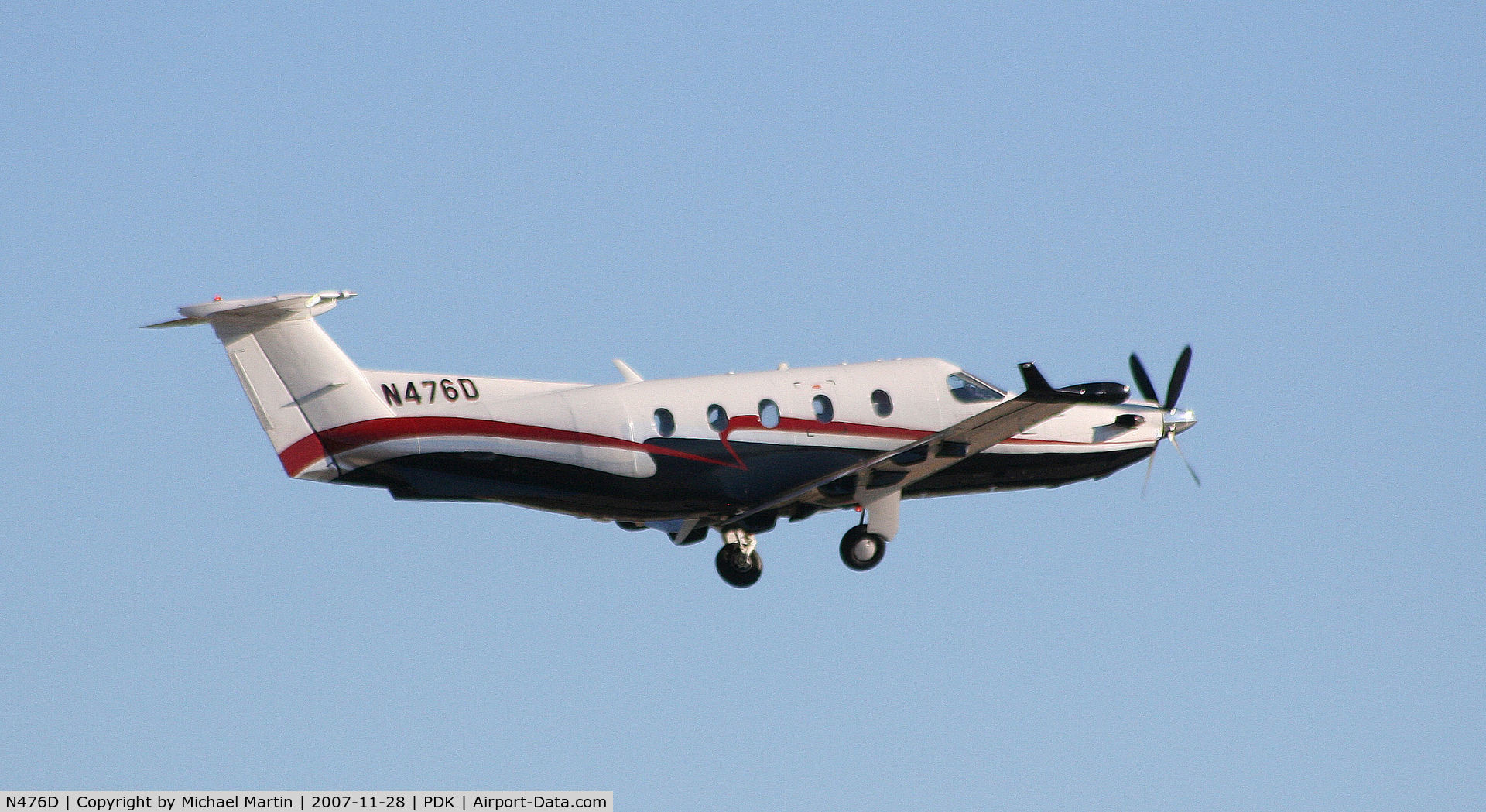 N476D, 2002 Pilatus PC-12/45 C/N 476, Departing PDK enroute to LAL