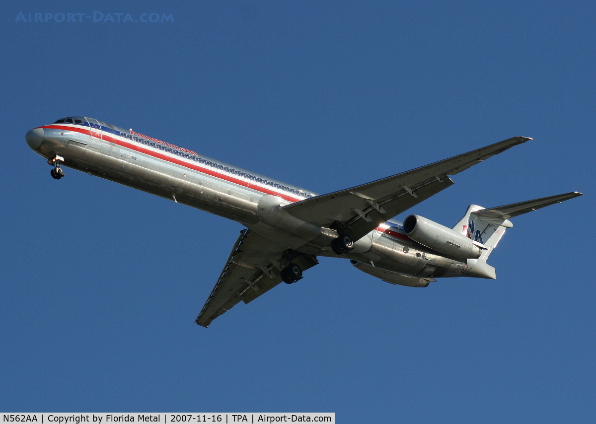 N562AA, 1987 McDonnell Douglas MD-83 (DC-9-83) C/N 49344, American