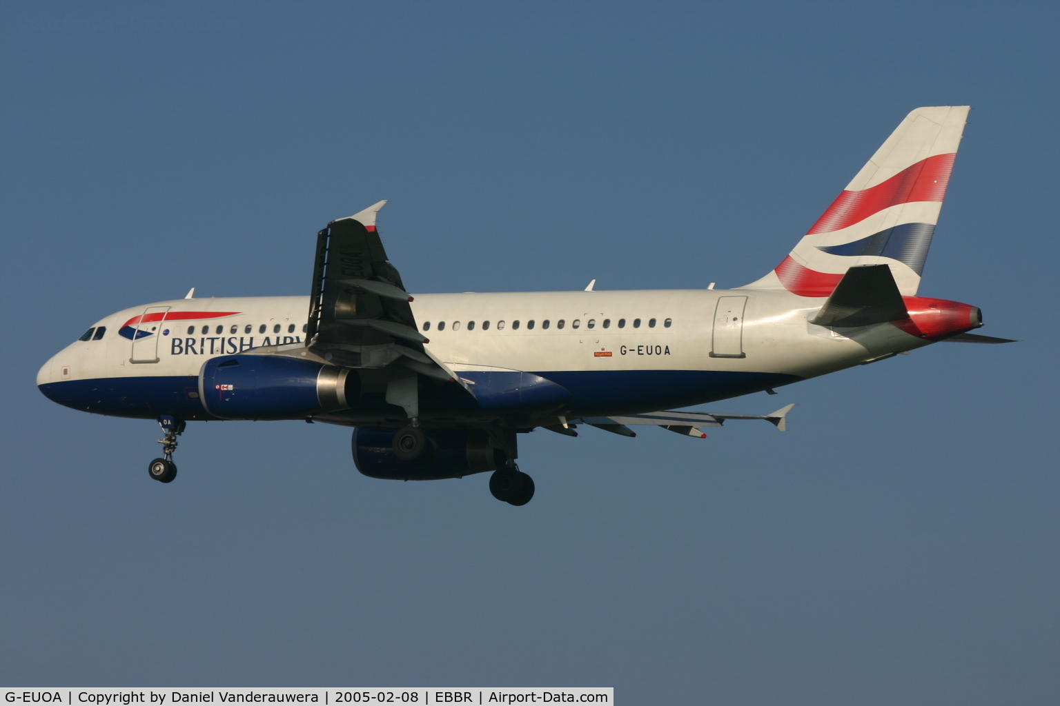 G-EUOA, 2001 Airbus A319-131 C/N 1513, arrival of flight BA392 to rwy 25L