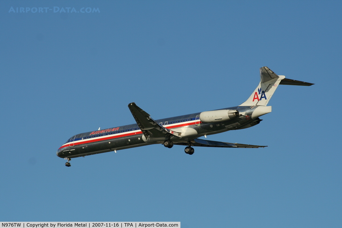 N976TW, 1999 McDonnell Douglas MD-83 (DC-9-83) C/N 53626, American
