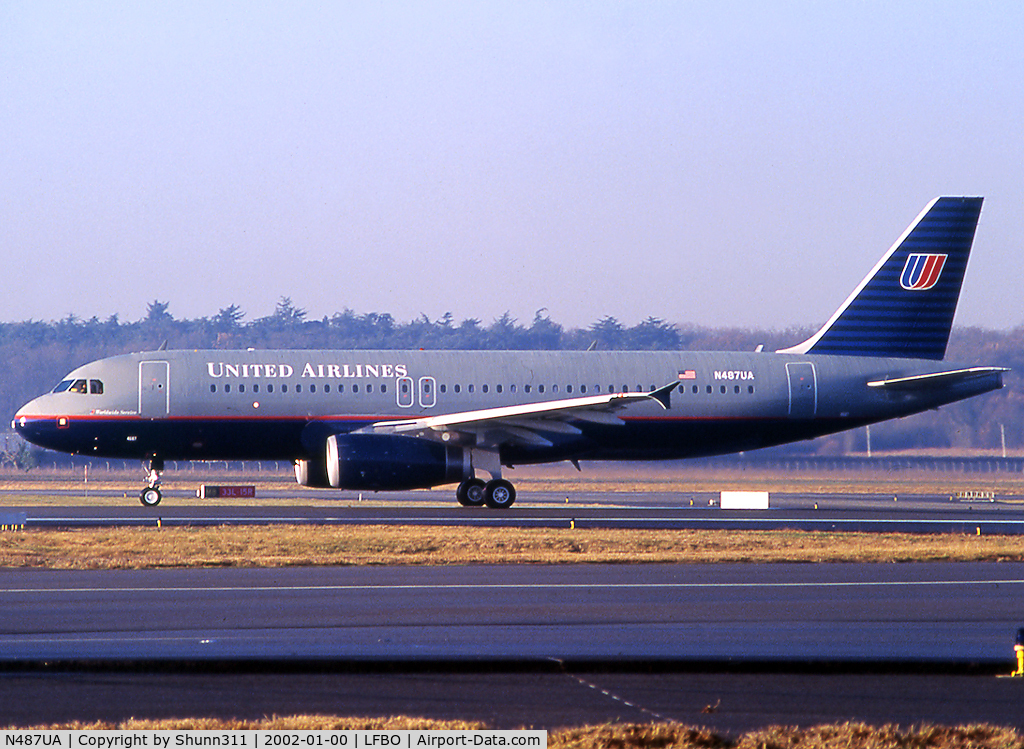 N487UA, 2002 Airbus A320-232 C/N 1669, Ready to take off rwy 14L for delivery flight