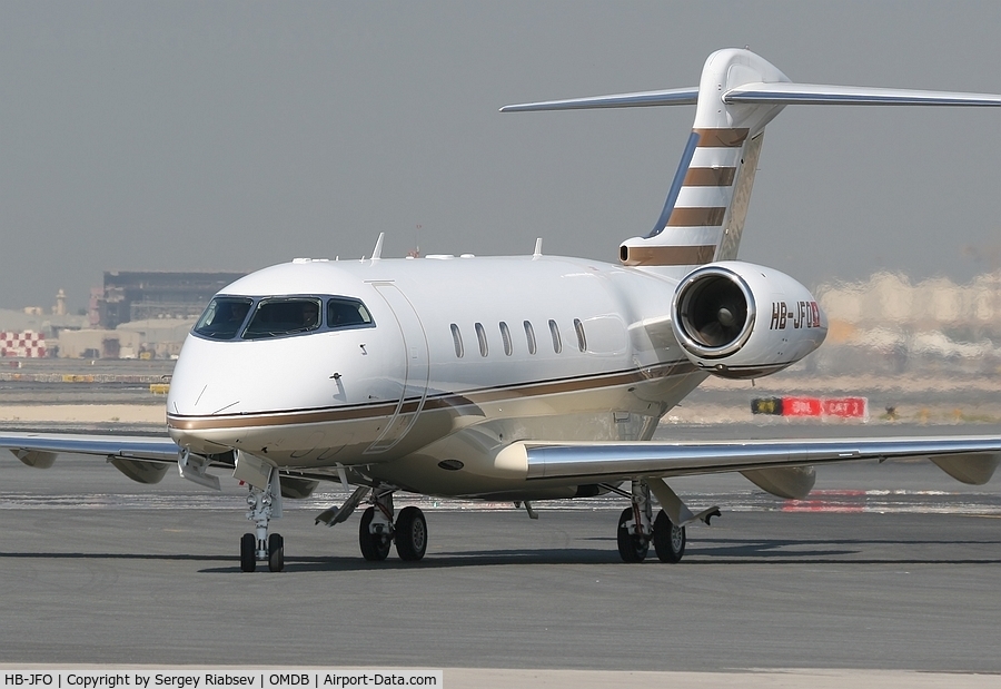 HB-JFO, 2006 Bombardier Challenger 300 (BD-100-1A10) C/N 20137, Challenger 300