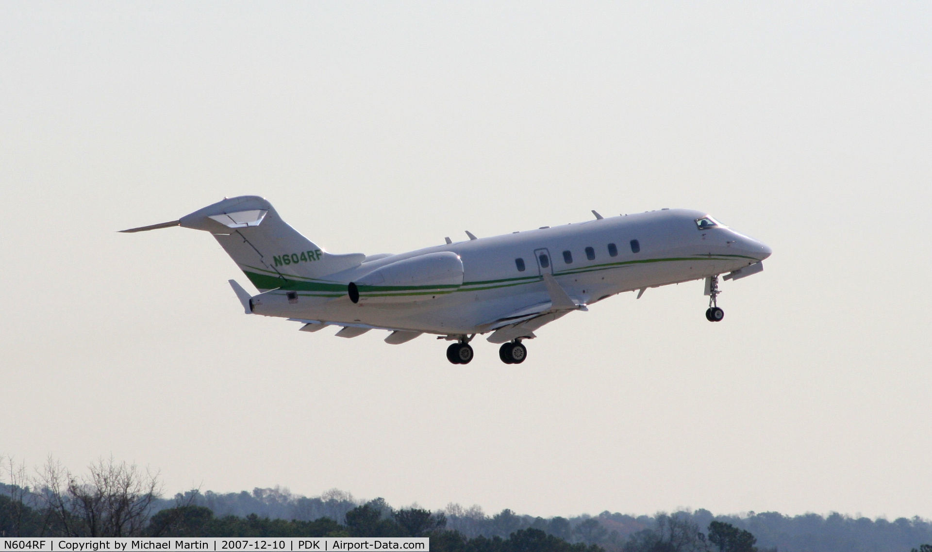 N604RF, 2004 Bombardier Challenger 300 (BD-100-1A10) C/N 20026, Departing PDK enroute to parts unknown!