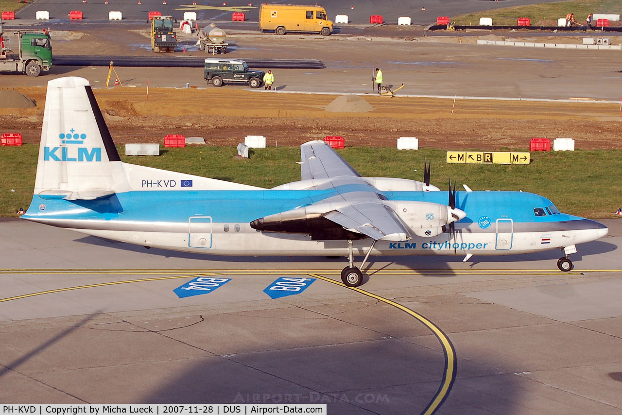 PH-KVD, 1990 Fokker 50F C/N 20197, Taxiing to the runway