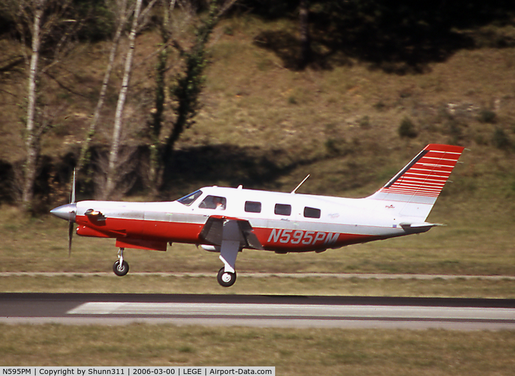 N595PM, 1995 Piper PA-46-350P Malibu Mirage C/N 4636011, Landing rwy 20
