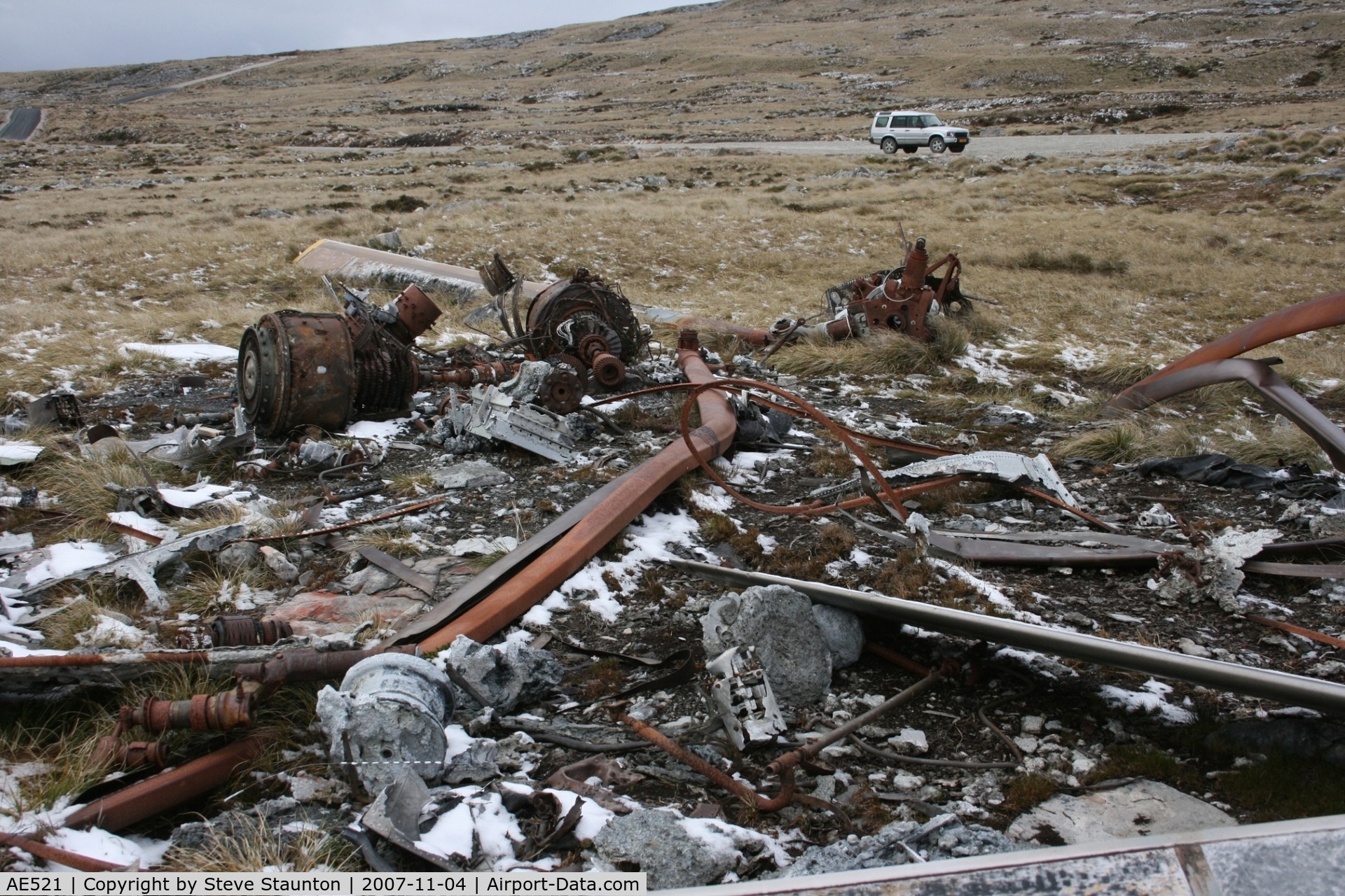 AE521, Boeing Vertol CH-47C Chinook C/N B-789/CG-102, Wrecked BV Chinook CH-47C of the Argentine AF located at the foot of Mount Kent, Falkland Island. This aircraft was destroyed during the 1982 Falklands Conflict.