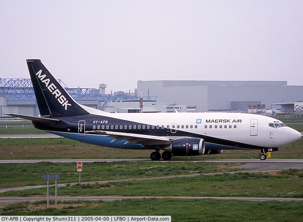 OY-APB, 1996 Boeing 737-5L9 C/N 28084, Taxiing holding point rwy 14L for departure