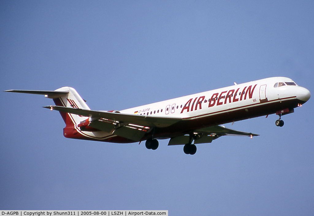 D-AGPB, 1989 Fokker 100 (F-28-0100) C/N 11278, Landing rwy 14